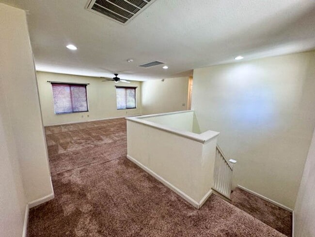 Building Photo - 33602 Magnetite St