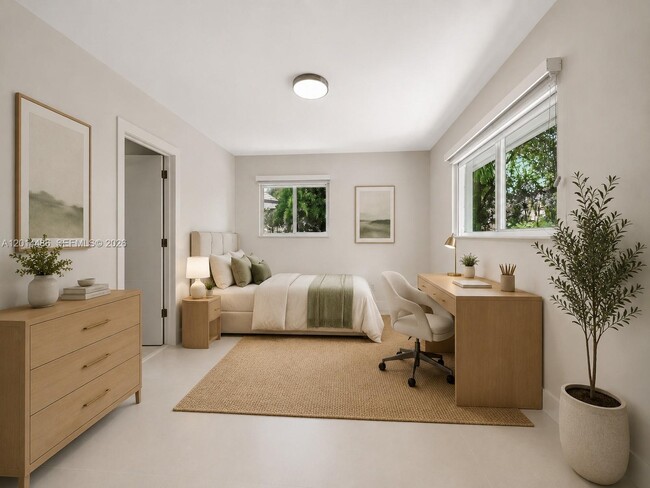Building Photo - 711 Sunset Dr