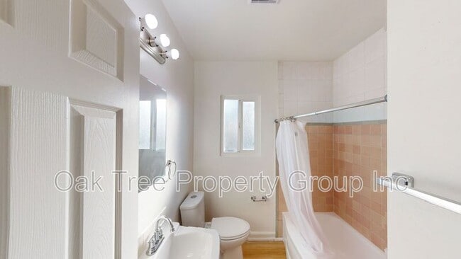 Building Photo - 22815 Grand St