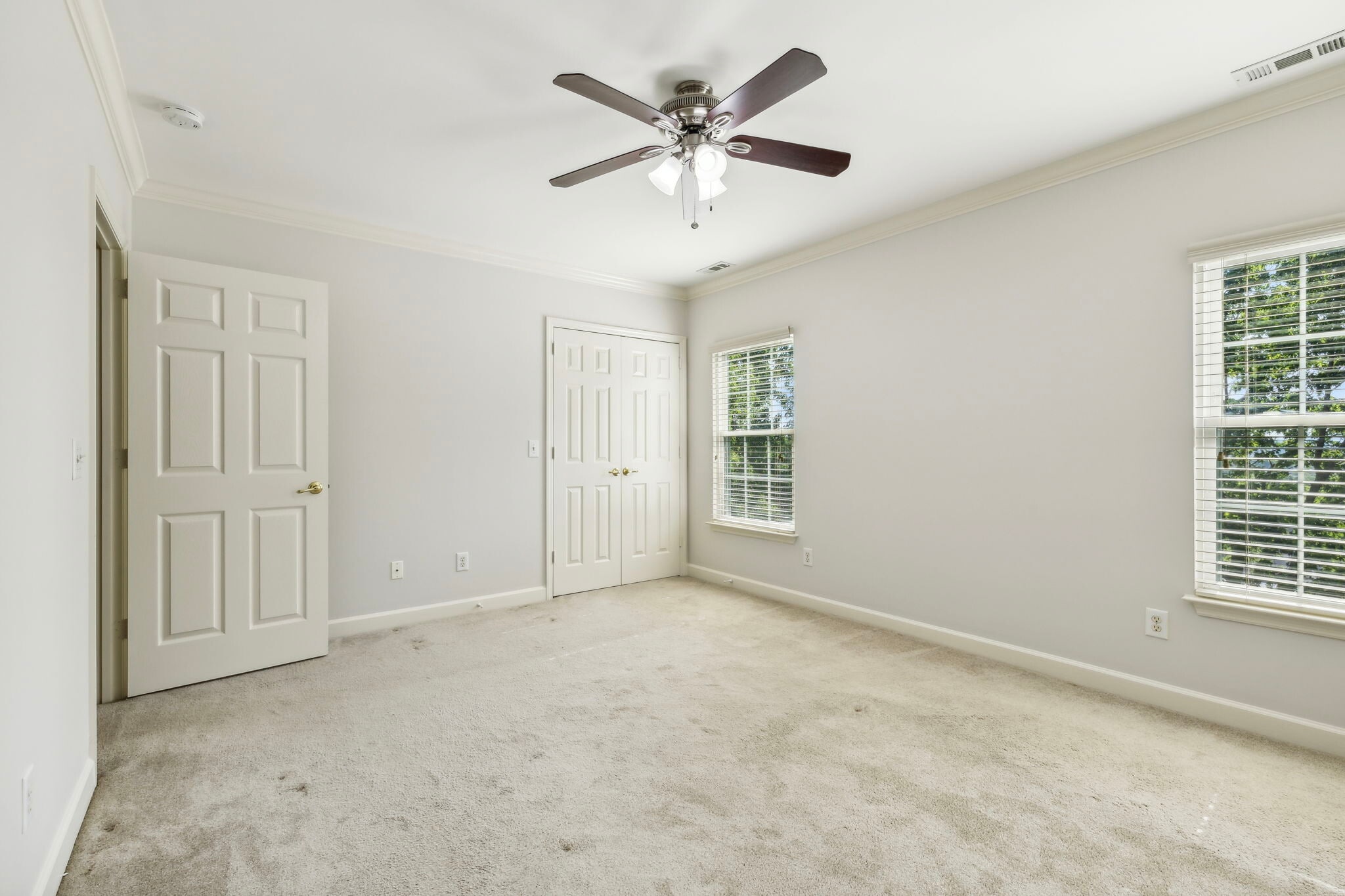 Building Photo - 1614 Brentwood Pointe