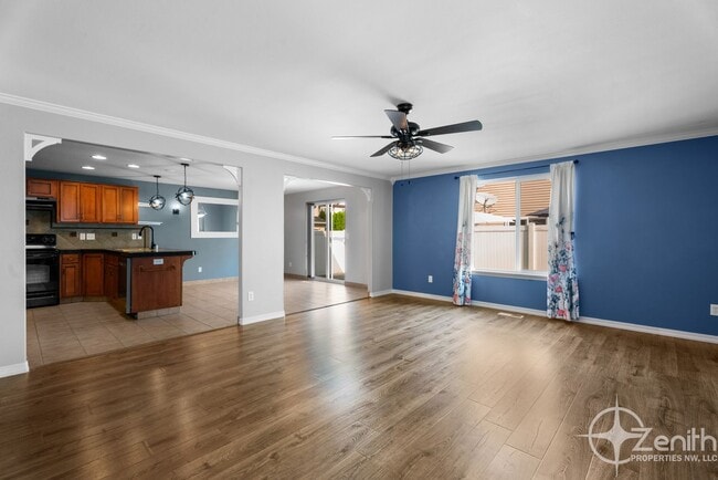 Building Photo - Fully Updated 4 Bedroom Single Family Home...