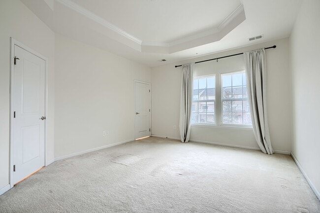 Building Photo - 7403 Wild Honey Way