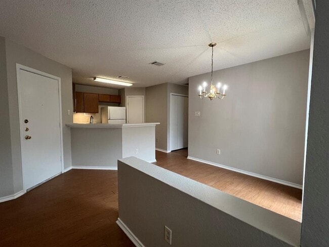 Building Photo - 7209 Aldea Dr