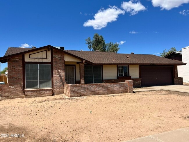Primary Photo - 7740 W Flower St