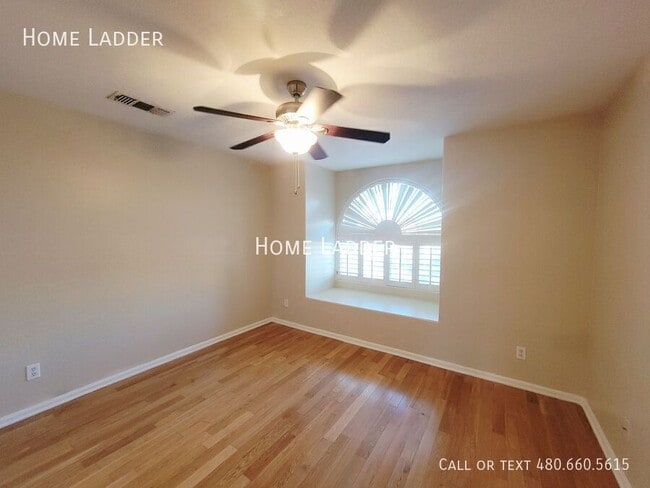 Building Photo - 4027 E Kirkland Rd