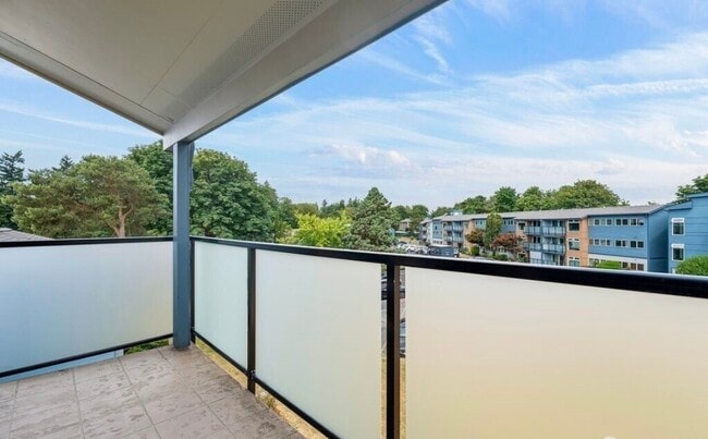 Building Photo - 15146 65th Ave S