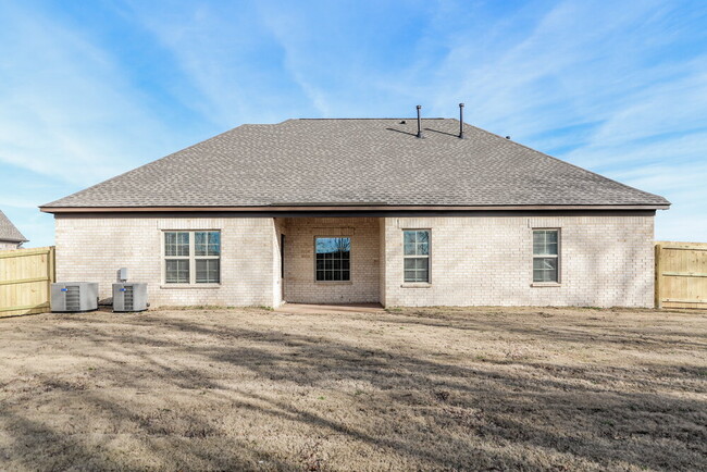 Building Photo - 5477 Riverstone Dr