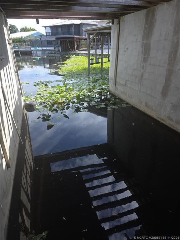 Building Photo - 1023 Elm St