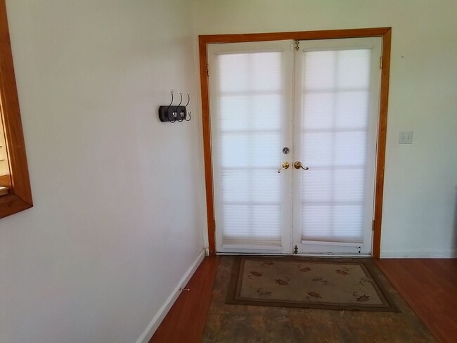 Building Photo - Studio for single person-All Utilities Included!