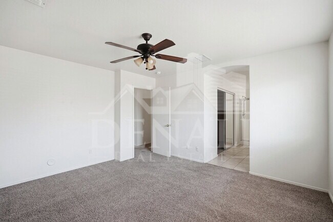 Building Photo - 6107 N 135th Dr