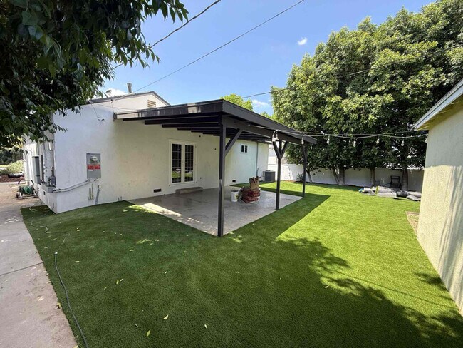 Building Photo - 17813 Welby Way