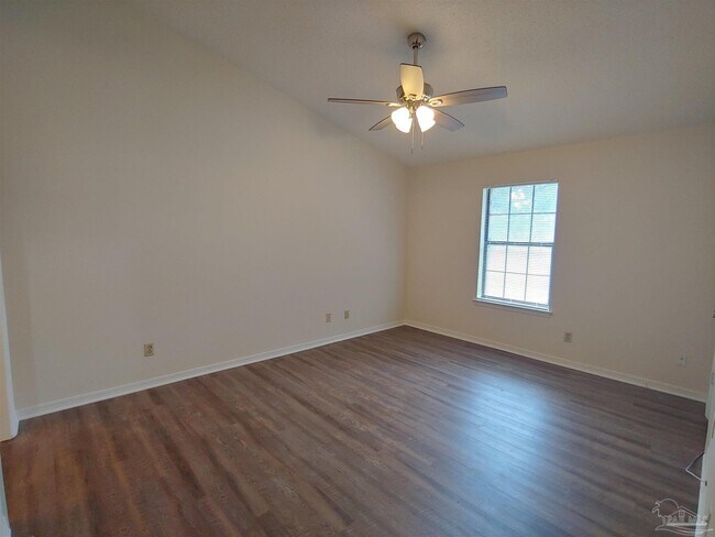 Building Photo - 1440 N 61st Ave