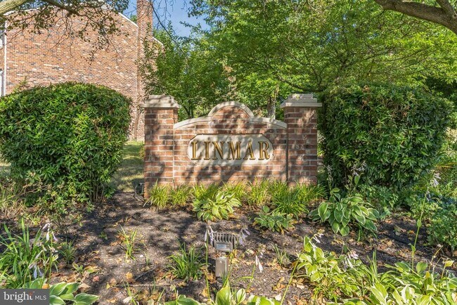 Building Photo - 4600 Linmar Ct