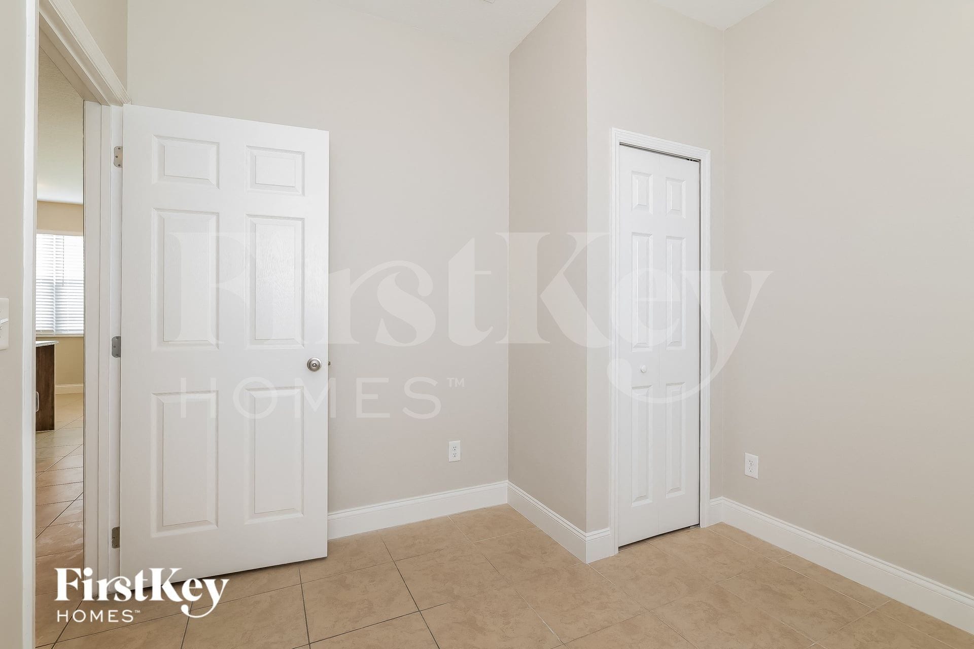 Building Photo - 419 Eagle Dr