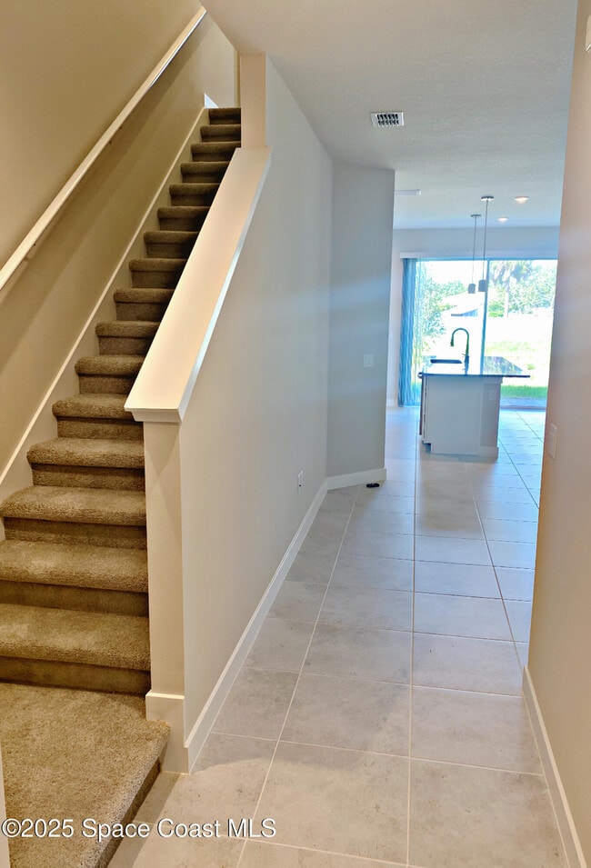 Building Photo - 1685 Kendall Pointe Pl