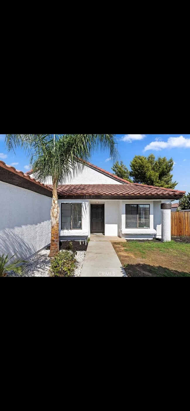 Building Photo - 11692 Hummingbird Pl