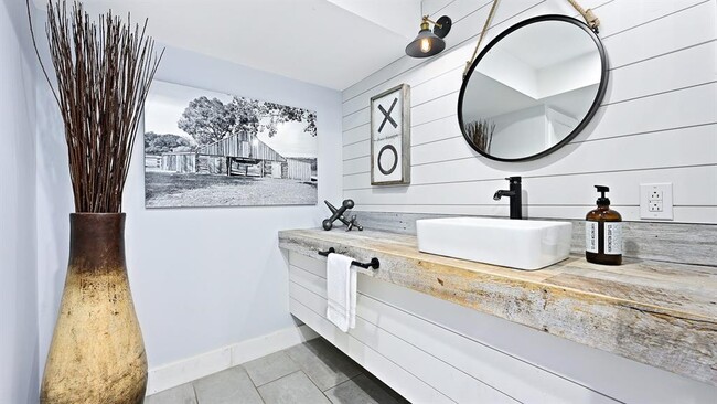 Building Photo - 304 Eagle Lookout Dr