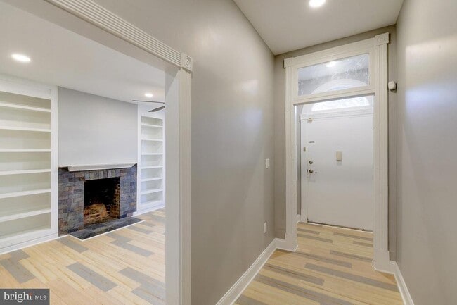 Building Photo - 1393 F St NE