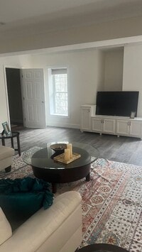 Building Photo - Basement Rental