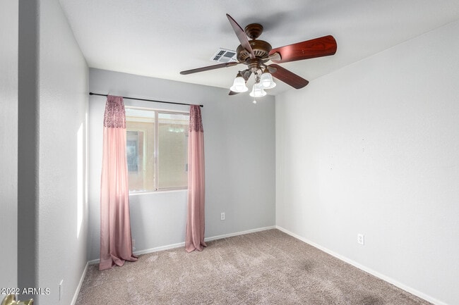 Building Photo - 2609 S Devonna Ln