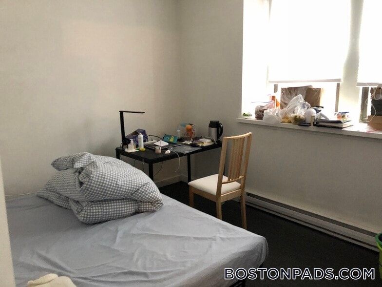 Building Photo - 776 Columbus Ave