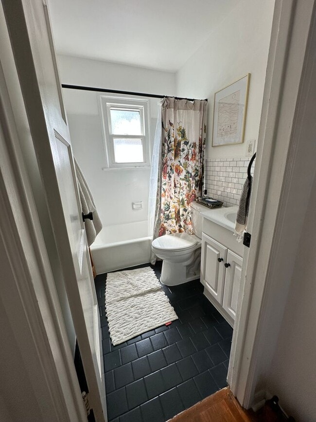 Building Photo - Wonderful House on the southeast benches in Provo