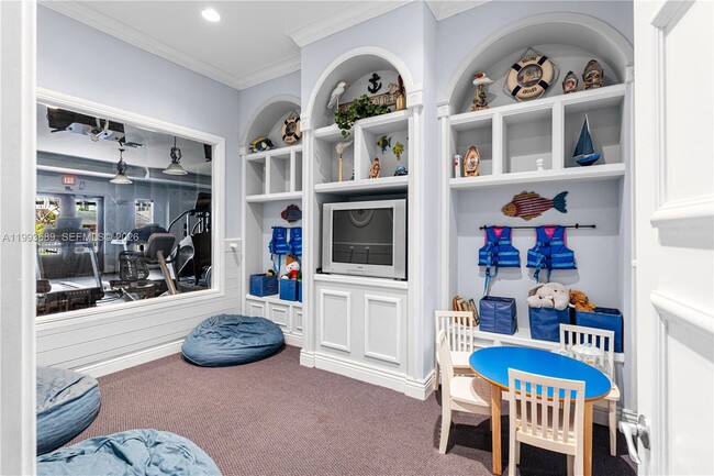 Building Photo - 6851 SW 44th St