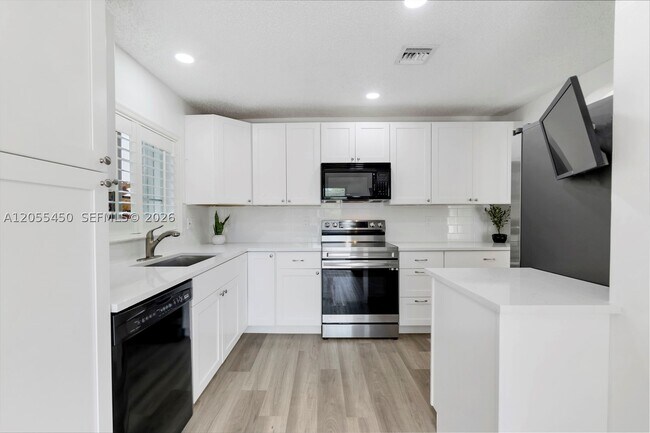 Building Photo - 7370 NW 61st Terrace