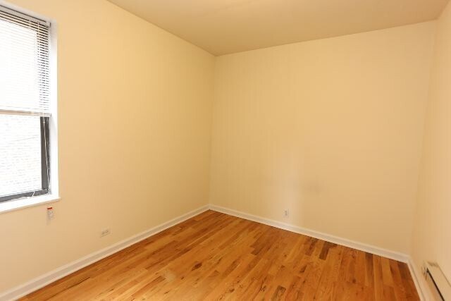Building Photo - 3723 N Pine Grv