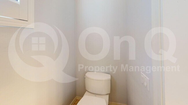 Building Photo - 151 Silverstone Pl