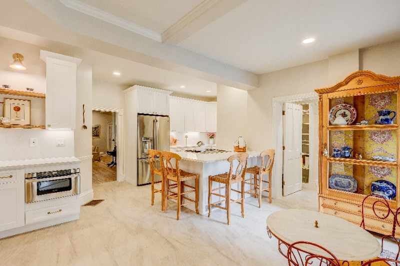 Building Photo - 2105 S Fillmore St