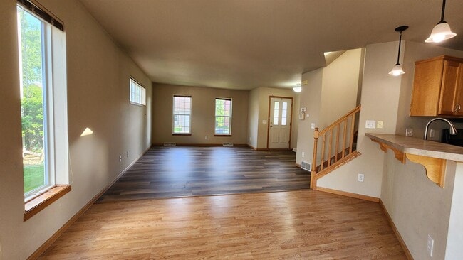 Building Photo - 9412 Briar Haven Dr