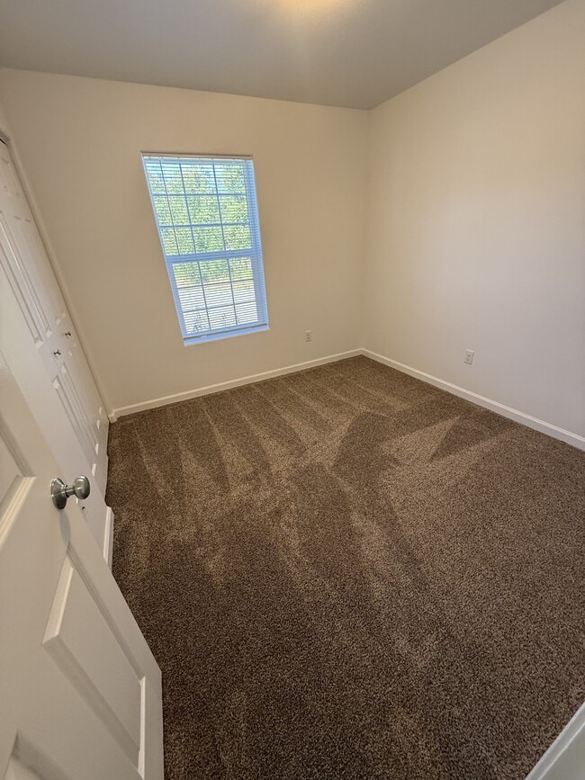 Building Photo - 8122 E Snow Cave Cir