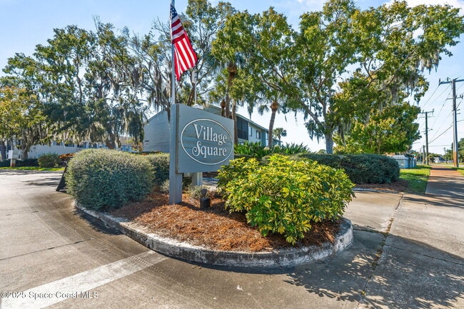 Building Photo - 1725 Harrison St