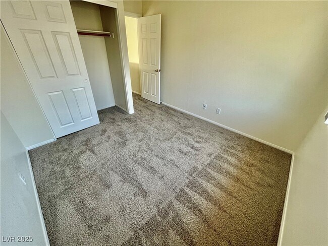 Building Photo - 8233 Strawberry Spring St