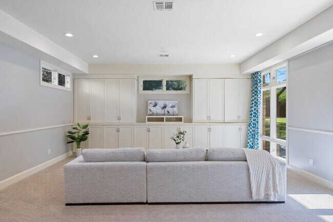 Building Photo - 7603 Rustling Cove