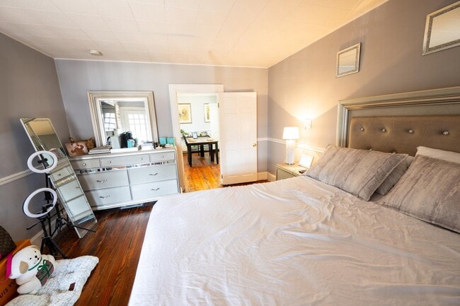 Building Photo - 327 Covert Run Pike