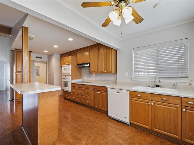 Building Photo - 923 Prestwick Ln