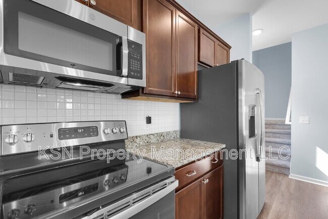 Building Photo - 126 Riverwood Rd