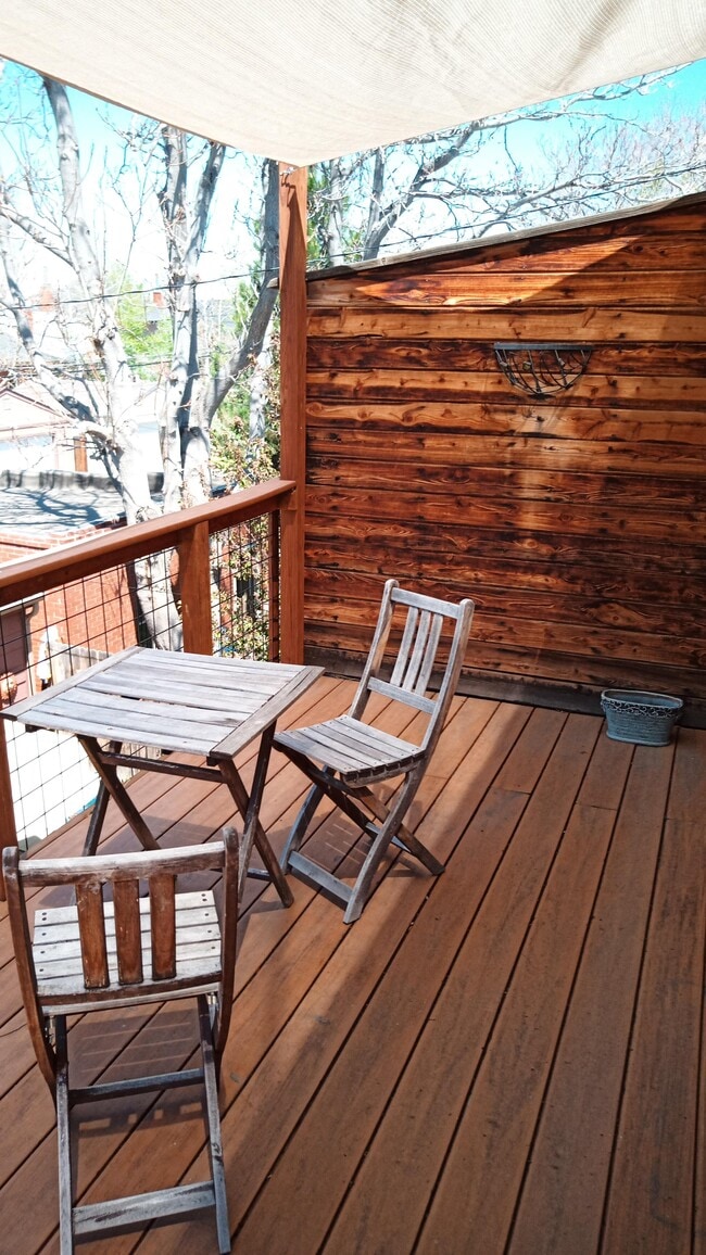 Building Photo - 2415 Vine St