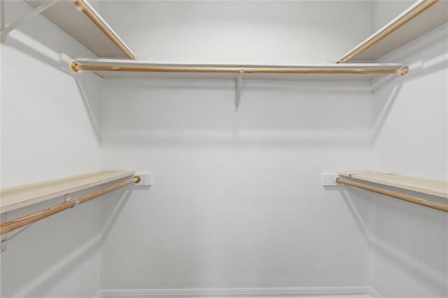 Building Photo - 2622 Gwendolyn Ln