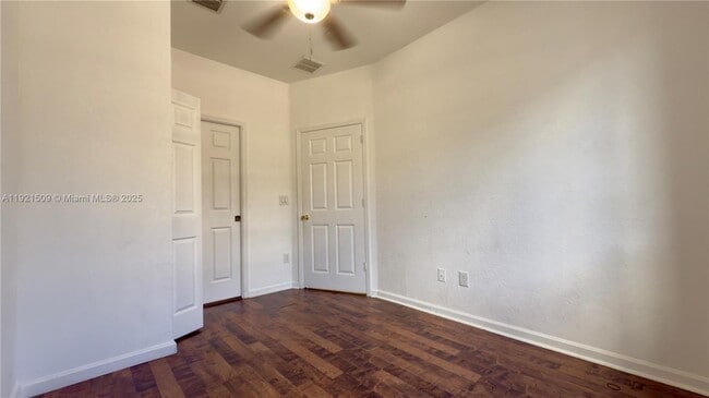 Building Photo - 1109 Lucaya Dr