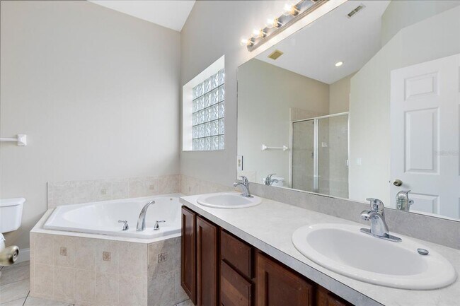 Building Photo - 4924 Raylene Way