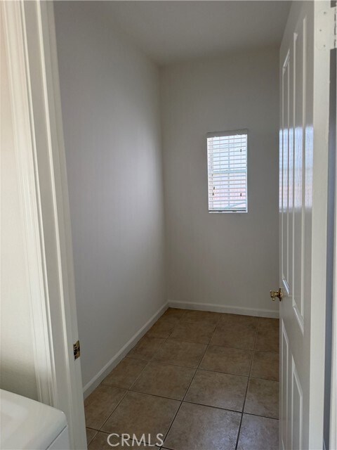 Building Photo - 5661 Sultana Ave