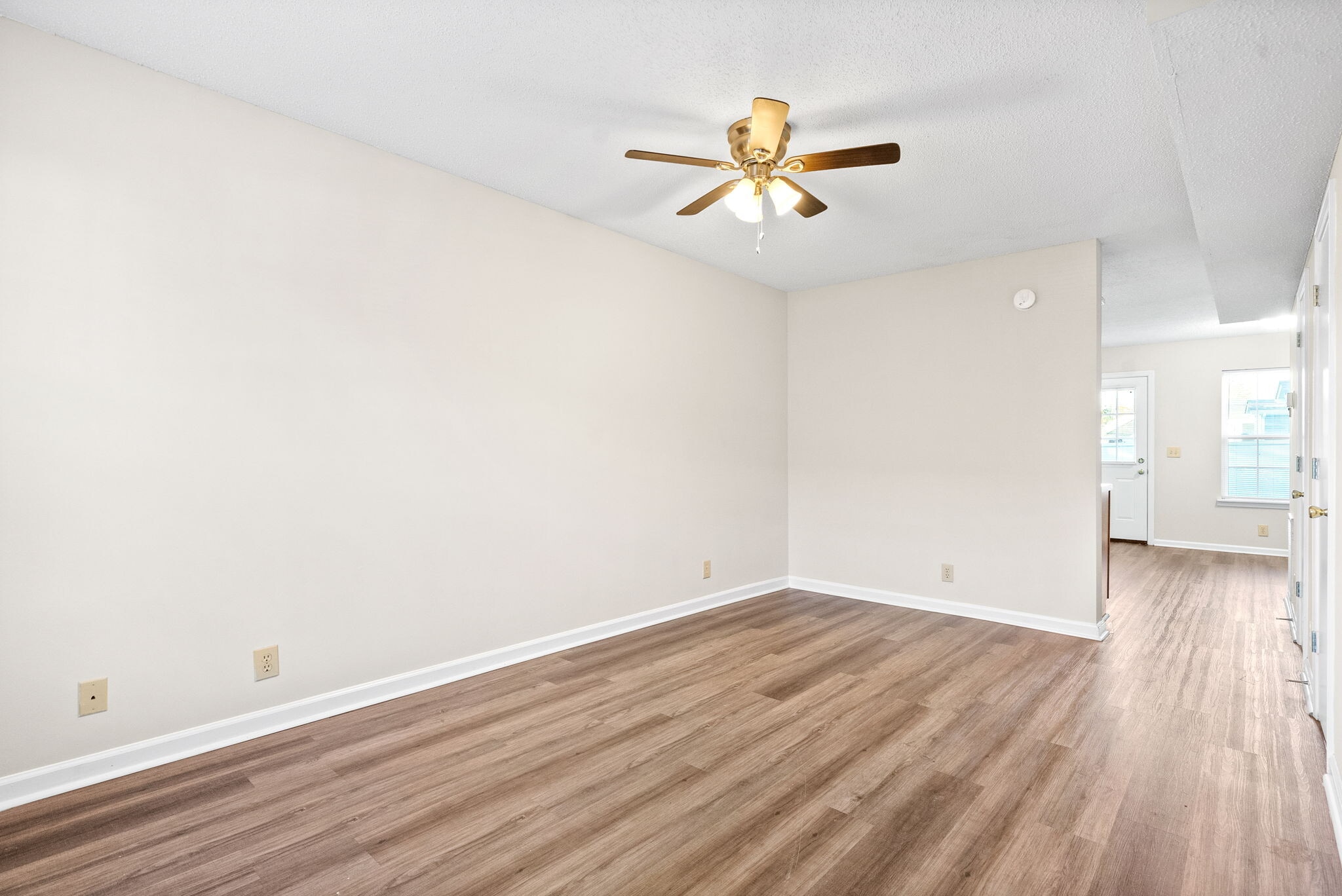Building Photo - 2303 Raleigh Ct