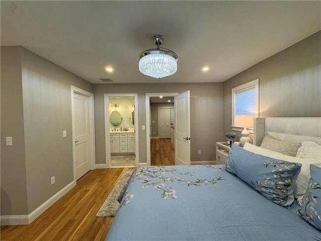 Building Photo - 25 Franklin Rd