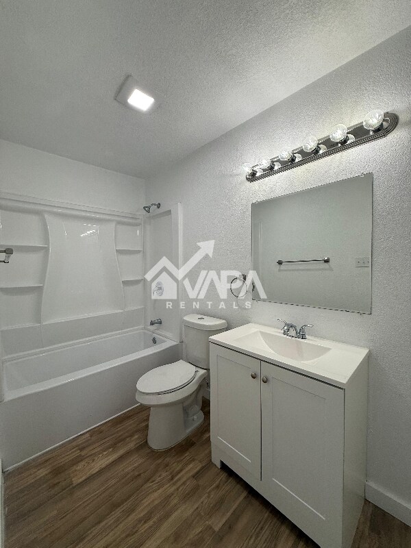 Building Photo - 4210 Sunrise Creek Dr