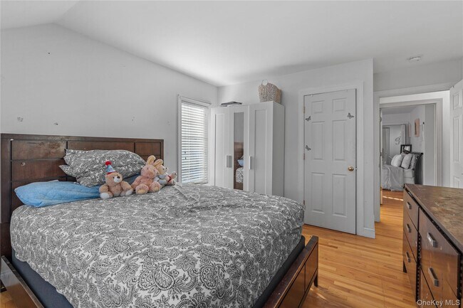 Building Photo - 17 Waring Dr