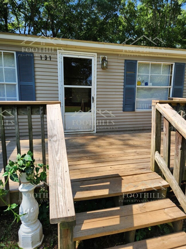 Building Photo - Woodfern Haven: 3-Bed, 2-Bath Mobile Home ...