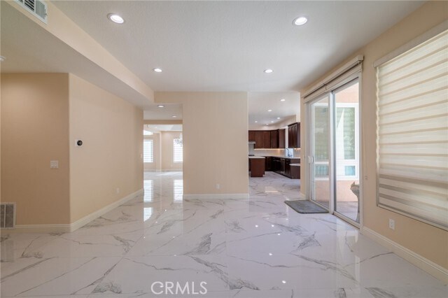 Building Photo - 19922 E Country Hollow Dr